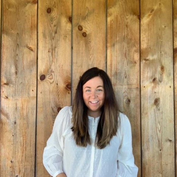 Meet your Posher, Emily - Picture 1 of 1